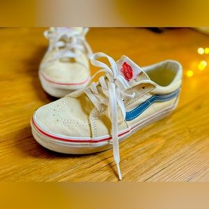 Classic Vans (Women’s Size 8) Low Old Skool Sk8 White/Navy